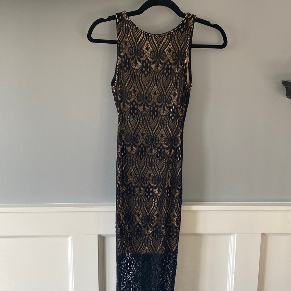 Black lace backless maxi dress